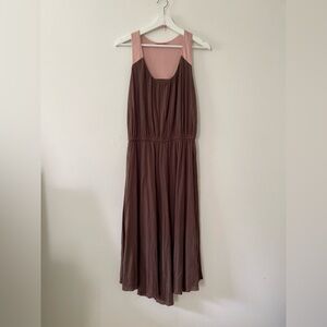 5 for 25 🎃 
Elegant Brown Sleeveless Dress
